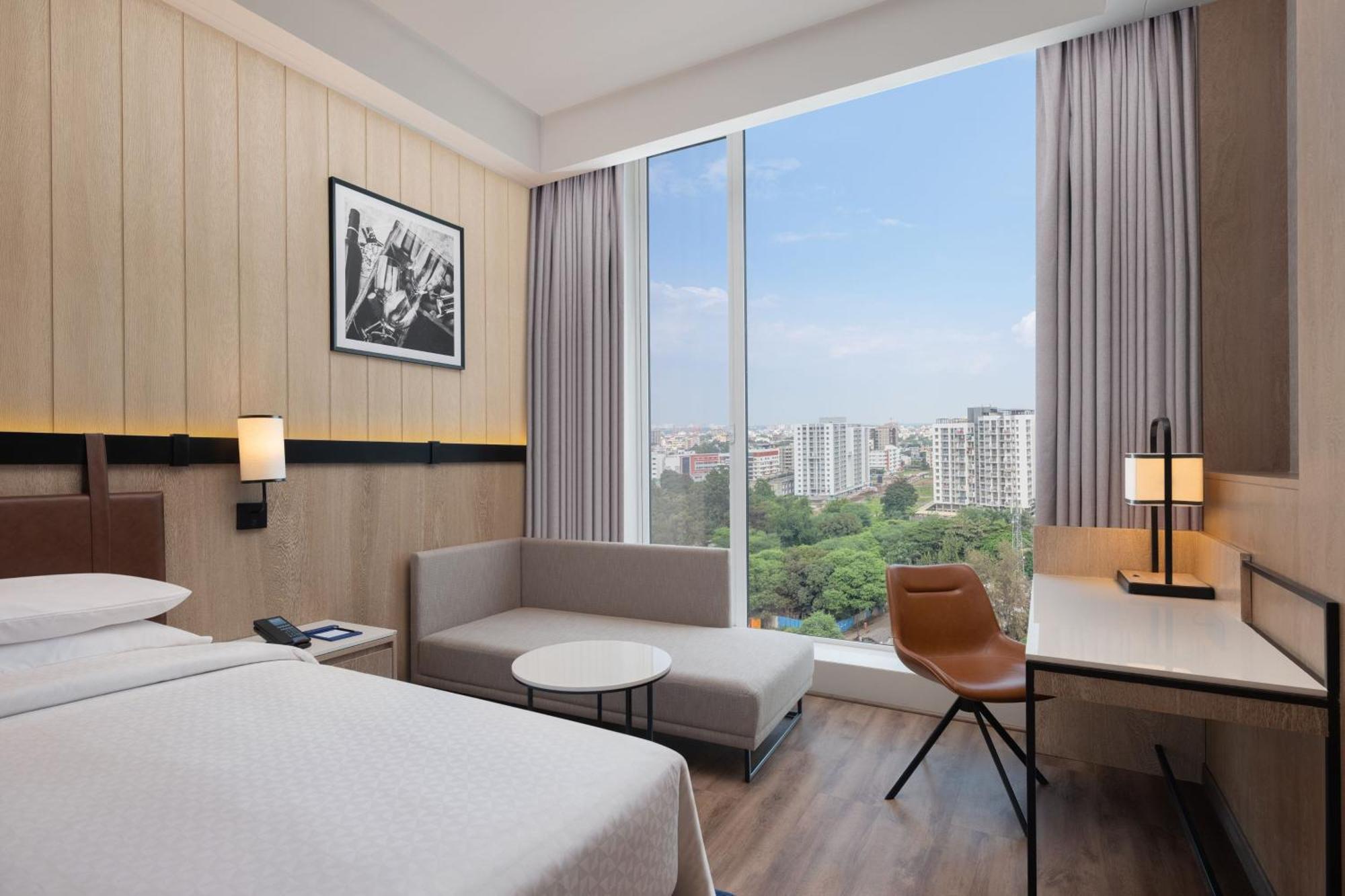 Four Points By Sheraton 나식 외부 사진