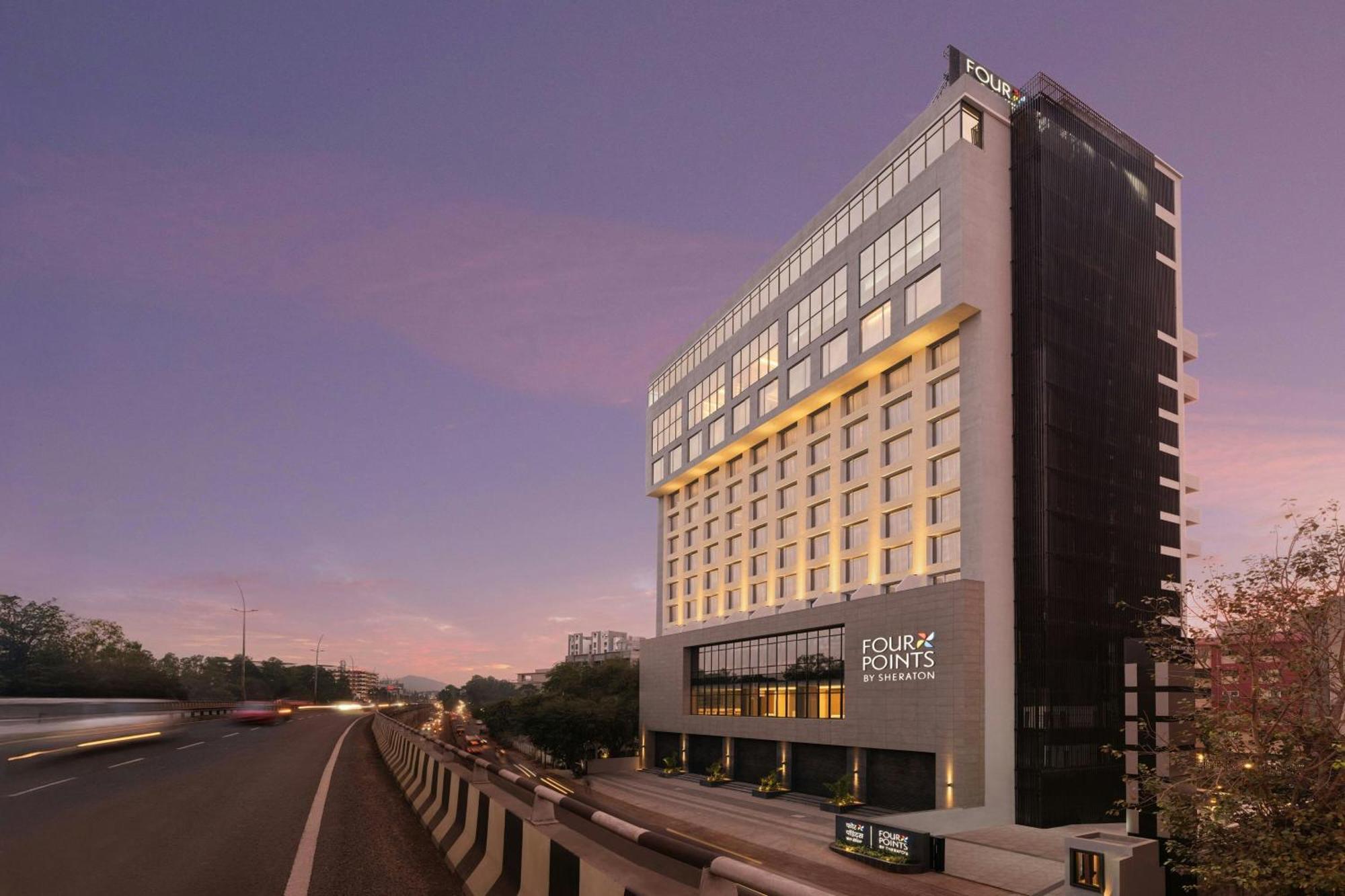 Four Points By Sheraton 나식 외부 사진