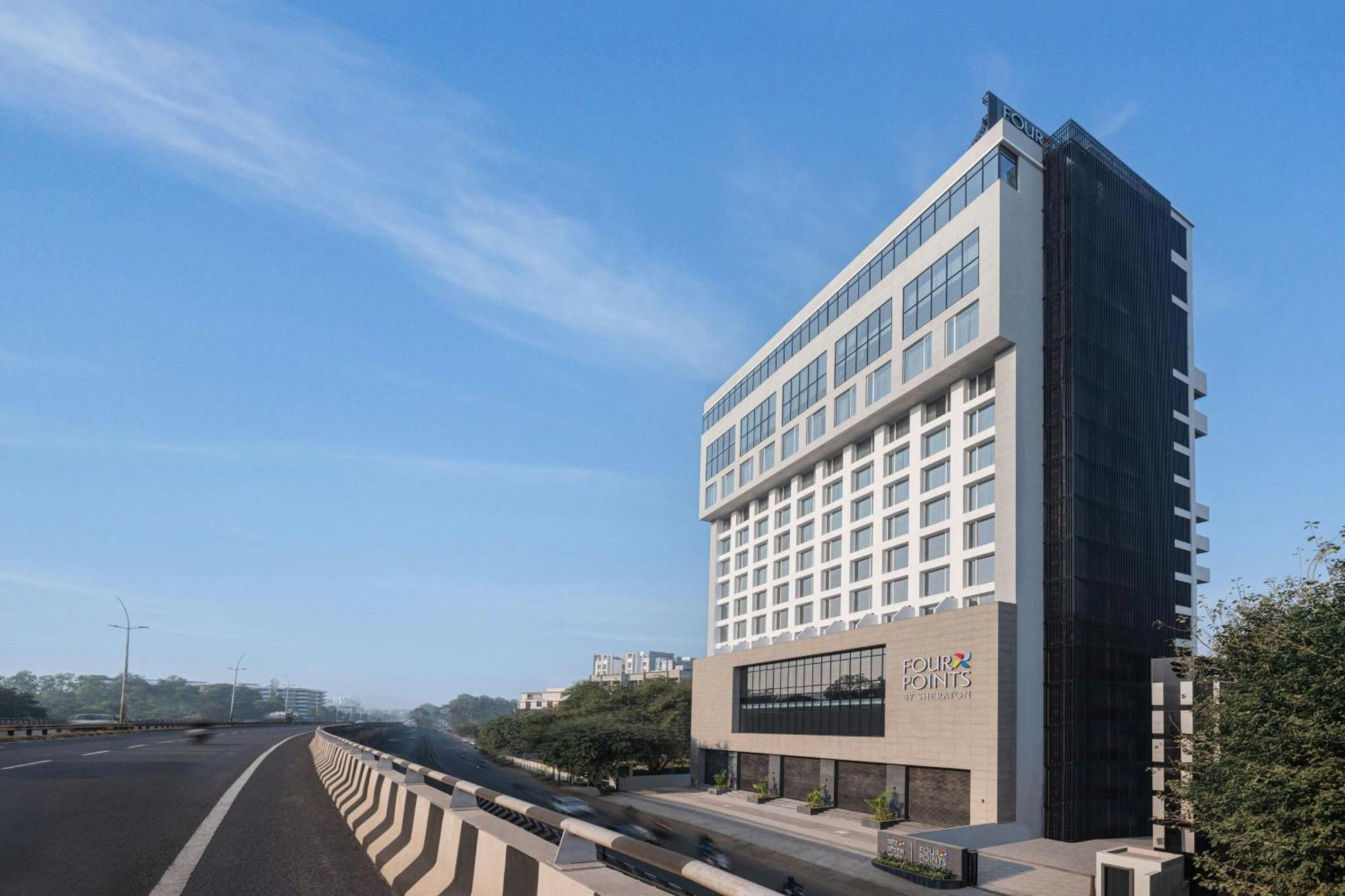 Four Points By Sheraton 나식 외부 사진